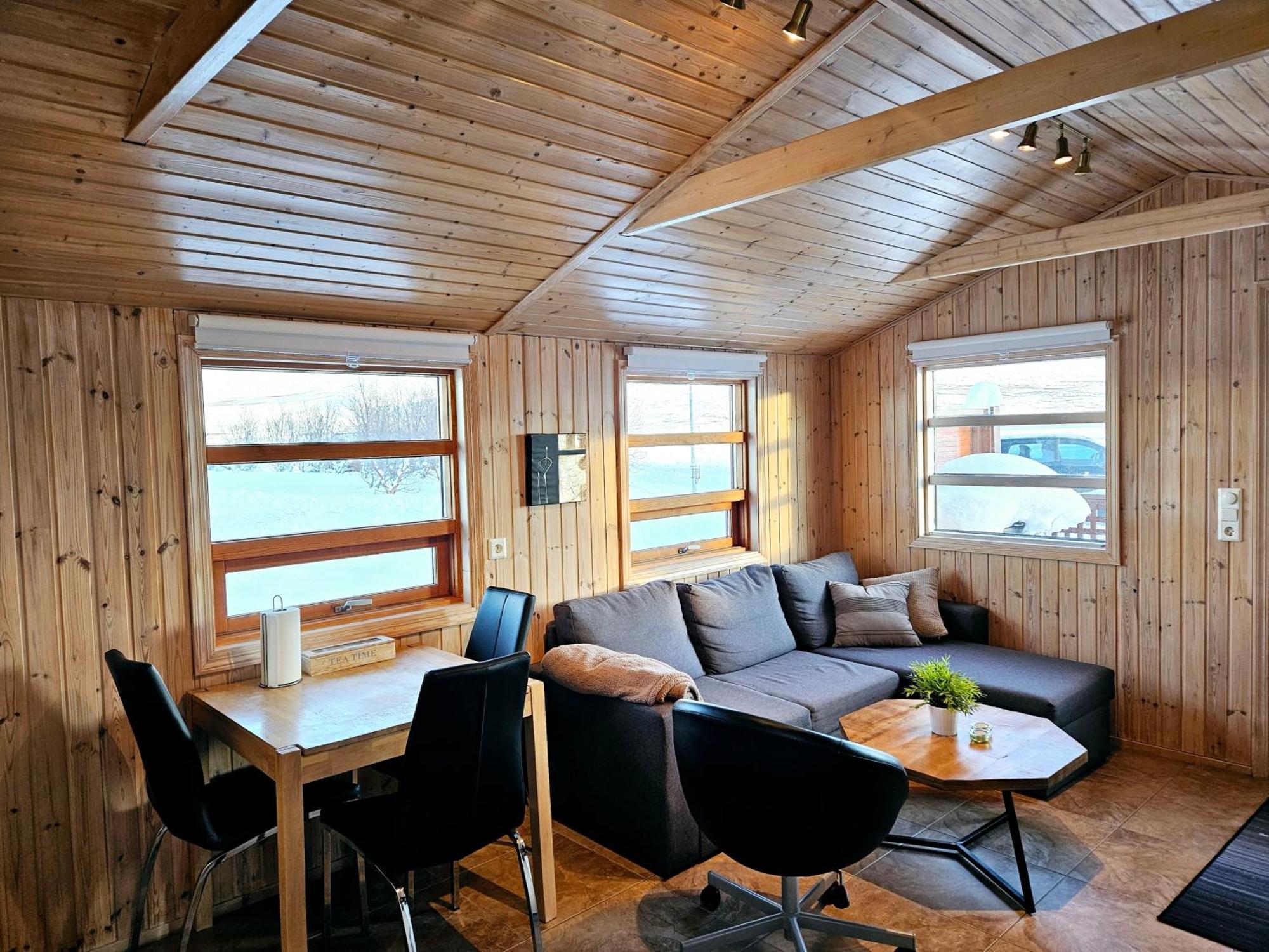 Aurora Vacation Homes Fagravik Akureyri Habitación foto
